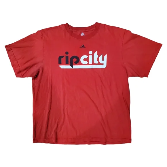 💥SOLD💥 PORTLAND TRAILBLAZERS Shirt RIP CITY Spell Out ADIDAS NBA - Picture 1 of 6
